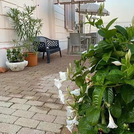 Villino Ermione Gasthof Marina Di Pisa