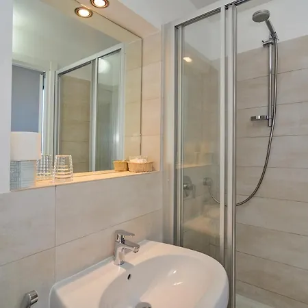 Villino Ermione Gasthof Marina Di Pisa